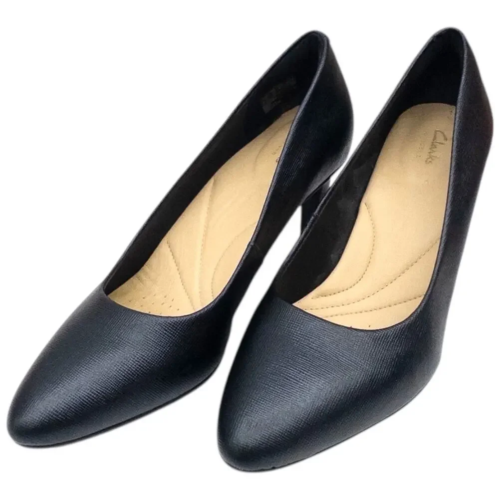 Clarks Artisian Black Textured Leather Heels Pumps Women's 5.5